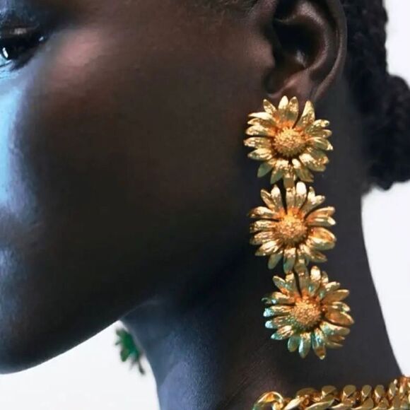 Flower drop earrings #1458 - Picture 1 of 3